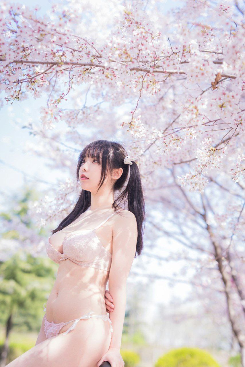 日韩AV无码一区二区三区不卡毛片